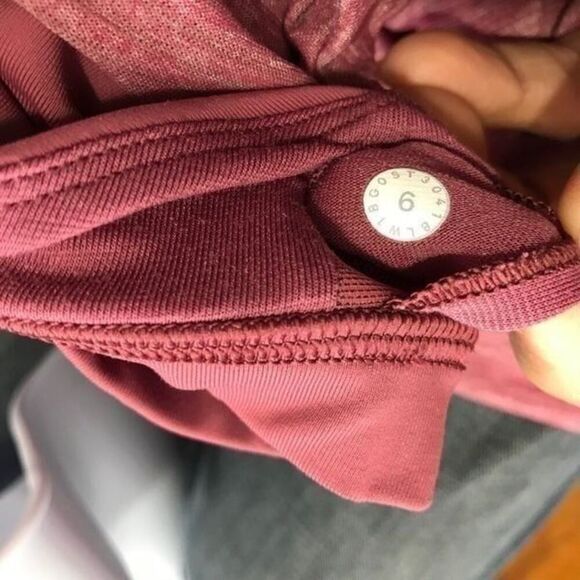 Lululemon Moment To Movement 2-In-1 Tank Heathered Cherry Tint  size 6….0304 - Picture 4 of 4